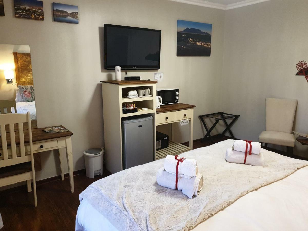 Dilisca Guesthouse Durbanville Bagian luar foto